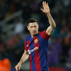 Barcelona's New Deal for Lewandowski Hinges on a 50% Pay Cut