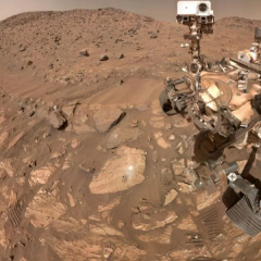 Марсохід NASA досліджує органічні сполуки на Марсі