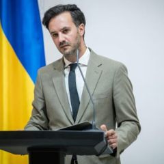 1.3 billion dollars of Oschadbank detained