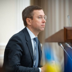 Педагоги отримають підвищення зарплати