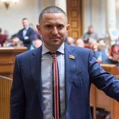 MP Kunitsky declared apartment in Canada and 100 thousand dollars in cash