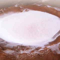 Mars polar ice with only 3% dust