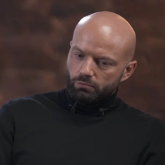 Чоловік розлучається з матір'ю: підтримка Росії