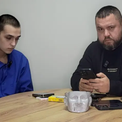Російська мати дзвонить полоненому сину