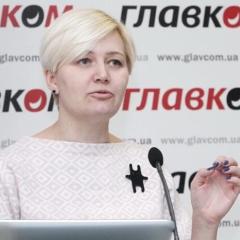 Larysa Nitsa celebrates Writer's Day in Ukraine