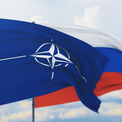 Российские войска идут на НАТО