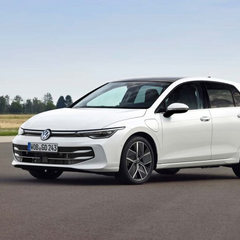 Українські водії вибирають нові автомобілі