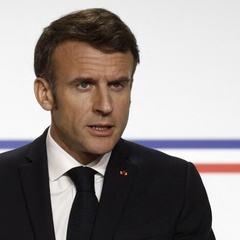 Макрон реагує на удари Росії
