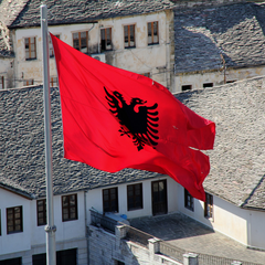 Албанія допомагає біженцям з України