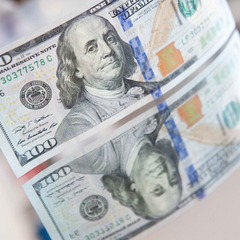 Как распознать фальшивые доллары в Украине