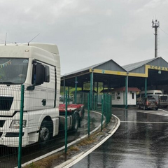 Пункт пропуску на кордоні України та Польщі