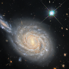 Столкновение галактик на фото телескопа Hubble