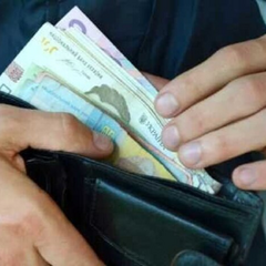 Українці в черзі за матрасом