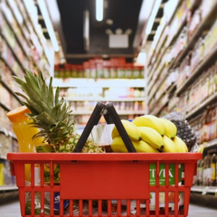 Ціни на продукти в Україні високі