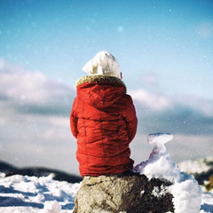 Засніжений міст під час аномальних снігопадів