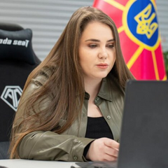 Офіцер і солдат віл куруватися у казармі