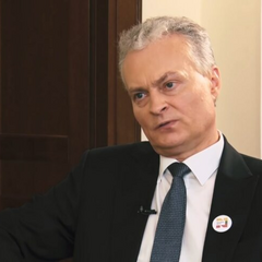 Коктейль Молотова для Путина: Науседа и Меркель