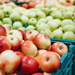 Яблоки и виноград