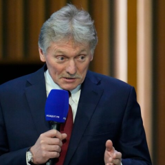 Пєсков передає Путіну пропозицію з щодо зупинки вогню в Україні