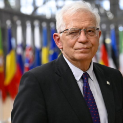 ЕС требует участия в переговорах США и России