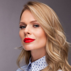 Ольга Фреймут навчає етикету у туалеті