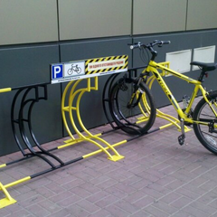 Велодоріжки в Україні: від нікуди до нікуди