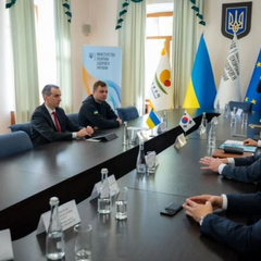 Співпраця між Кореєю та Україною