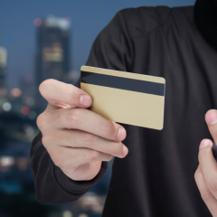 Мошенничество во время войны в Украине