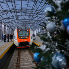 Скасування приміських поїздів на Новий рік