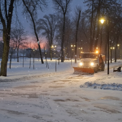 Київ очищають від снігу