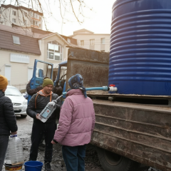 Жители Сум прождаляют график подачи воды