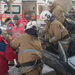 Зіткнення потяга та авто на переїзді