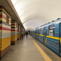 Обстріл Києва, енергетична криза, графік метро