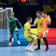 Сборная Украины играет в футзал за выход в четвертьфинал Евро-2026