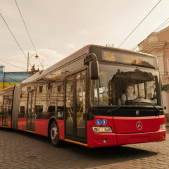 Тролейбуси в центрі Києва
