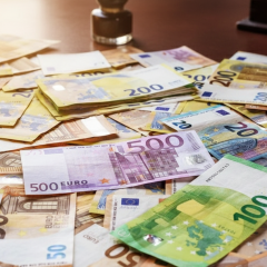 EU agreement: first tranche of aid