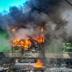 Російський танк знищує залізницю у Сумській області