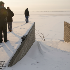 Illegal construction on the shore of the reservoir