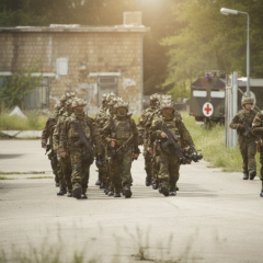 Ukrainian instructors training German military