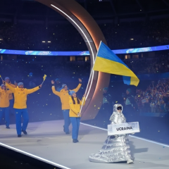 Россиянка с табличкой Ukraine на Олимпиаде