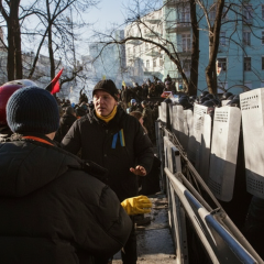 Фото пламени во время сжигания архивов