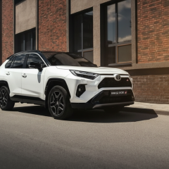 Нові авто на Авторинку України