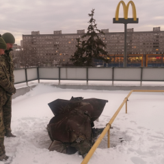 Фрагмент российской ракеты на крыше