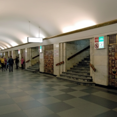 Майдан Незалежності - перша станція метро