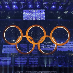 Russians with flags at Paralympics-2026