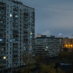 Багатоповерховий будинок без світла