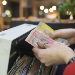 NBU withdraws paper money from circulation