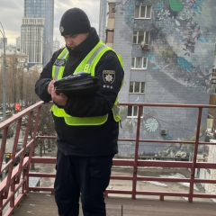 Киевлянин выбросился из окна жилого дома