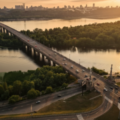 Paton Bridge in Kyiv - in need of repair