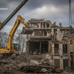 Лікарі та рятувальники на місці події